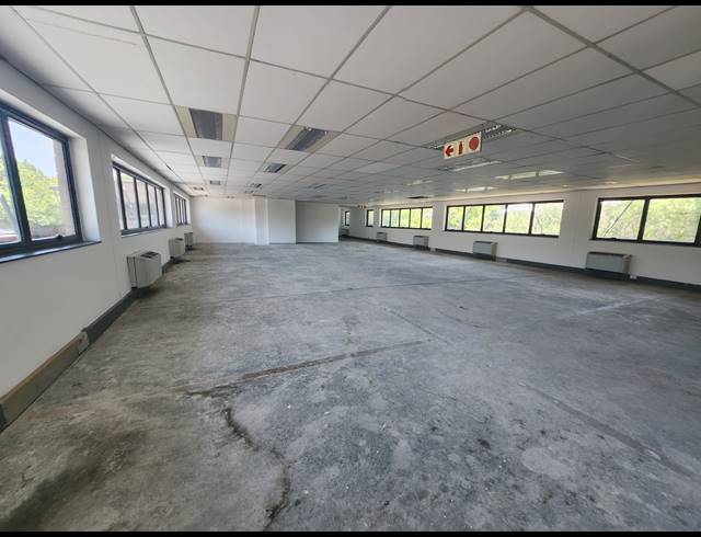 683M² OFFICE TO LET IN RANDJESPARK